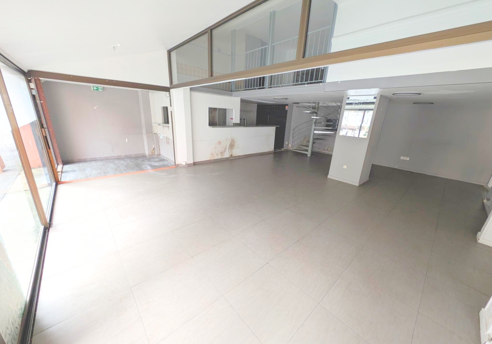 Local commercial 72m²