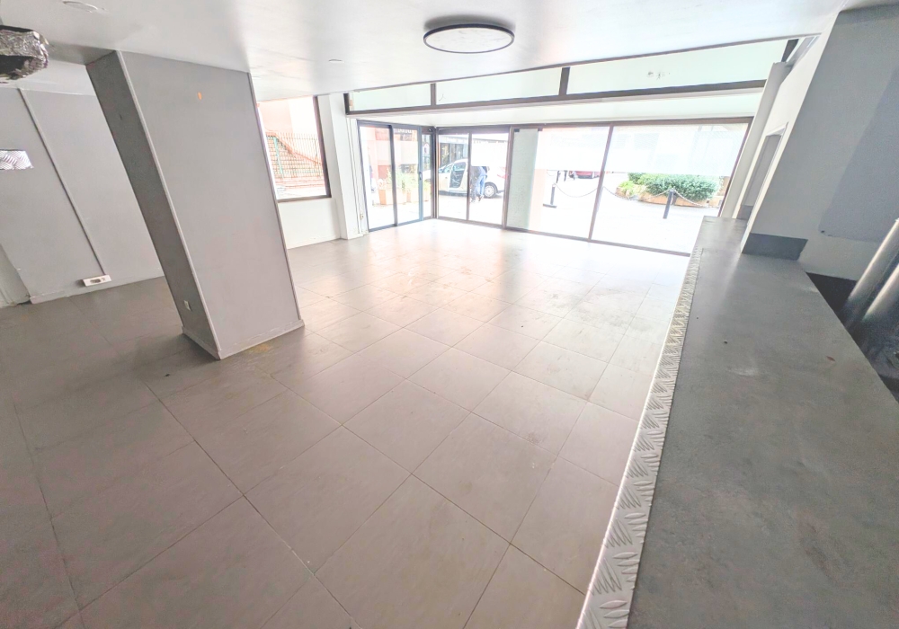 Local commercial 72m²